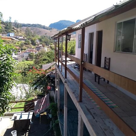 Pousada Hospedaria Santa Clara Santa Rita de Jacutinga Extérieur photo